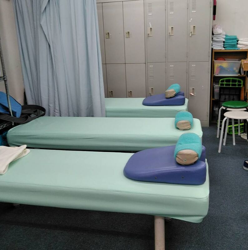 マッサージベッド①